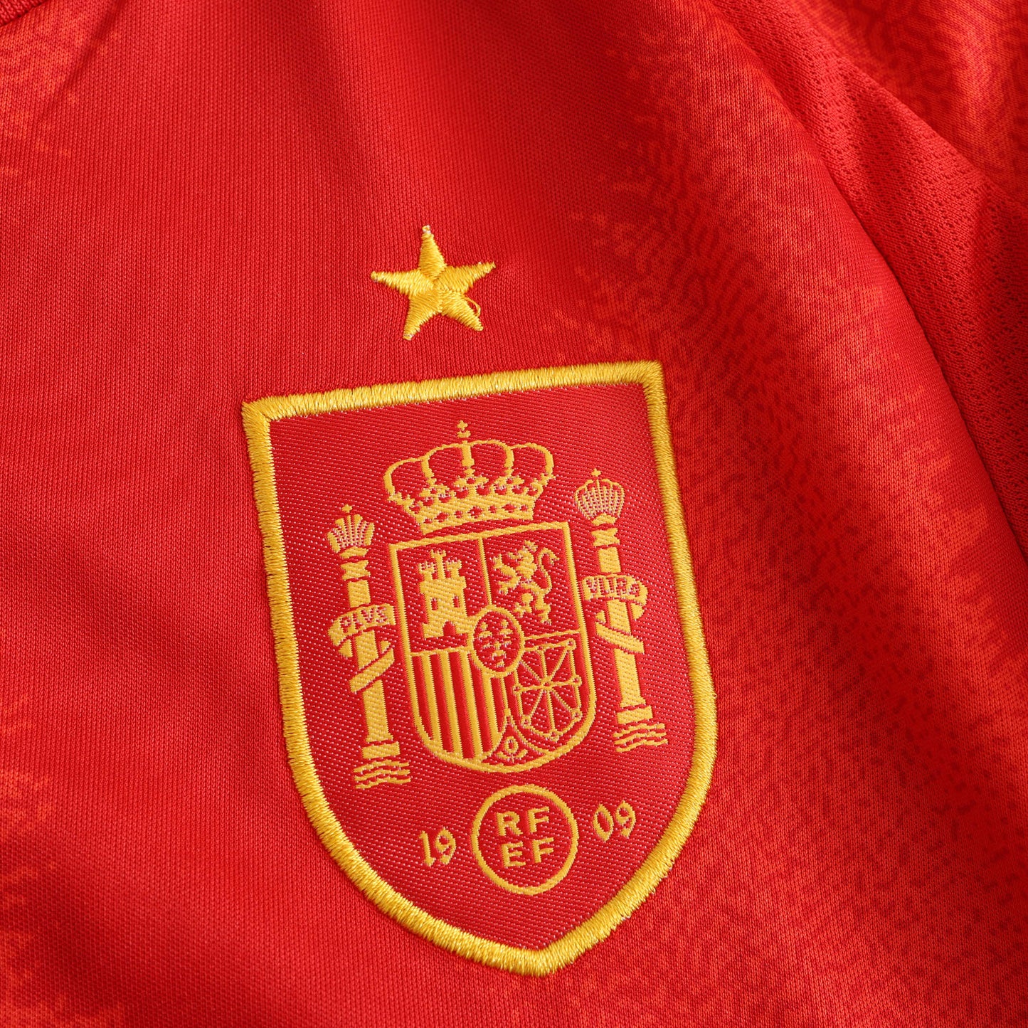 Spain 2024/25 Home Kit - Fan Edition (Kids) - The Jersey Vault