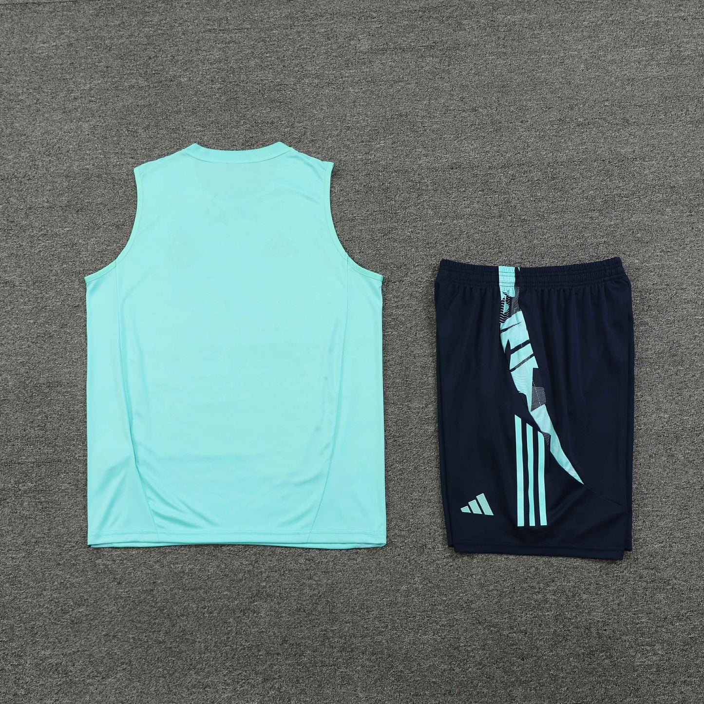 Real Madrid 2024/25 Training Vest Tracksuit (teal)