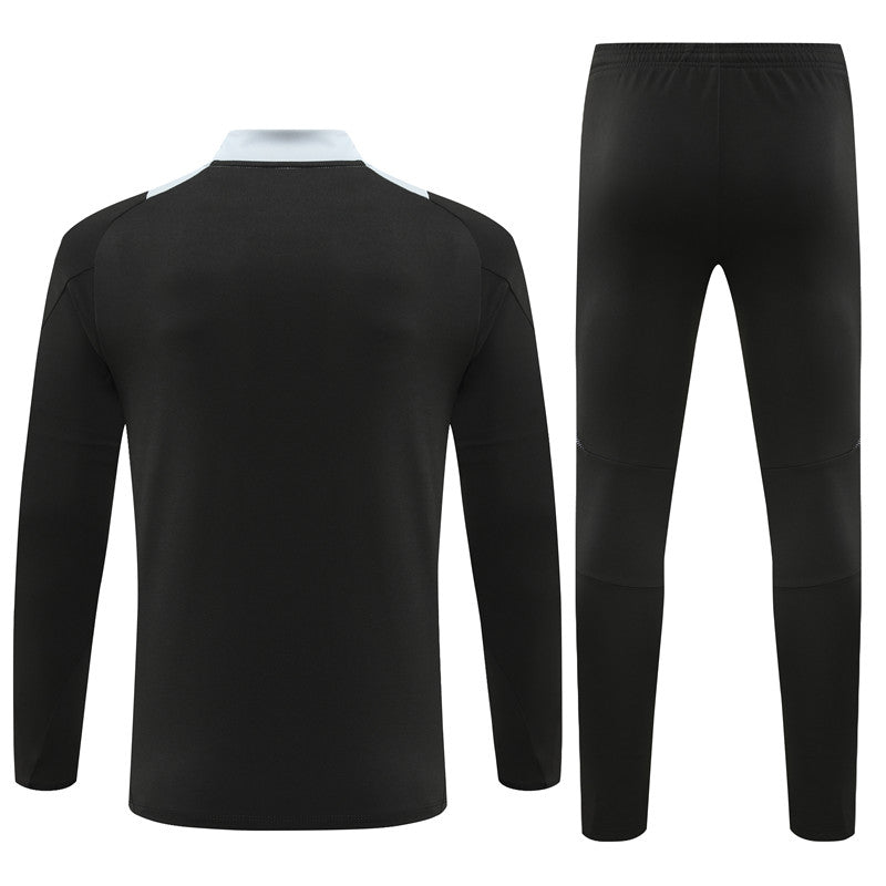 Manchester United 2024/25 Training Tracksuit (Black)