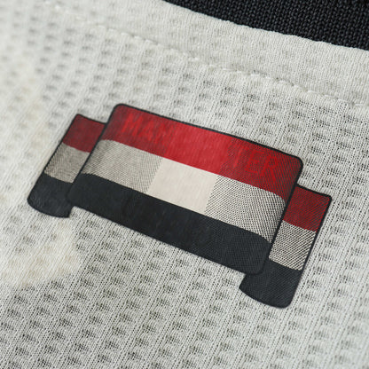 Manchester United 2024/25 Longsleeved Third Jersey - Fan Edition