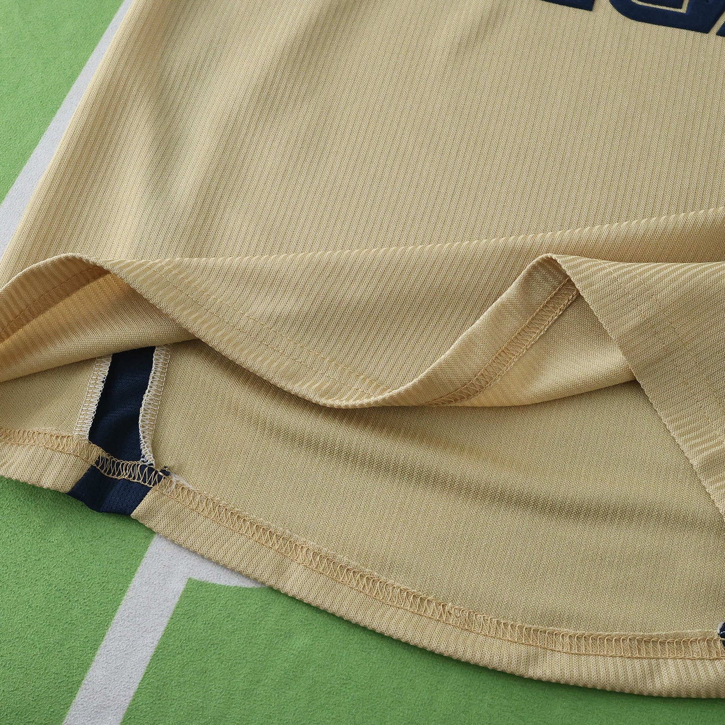 Arsenal 2001/02 Away Kit- Retro Edition (Kids)