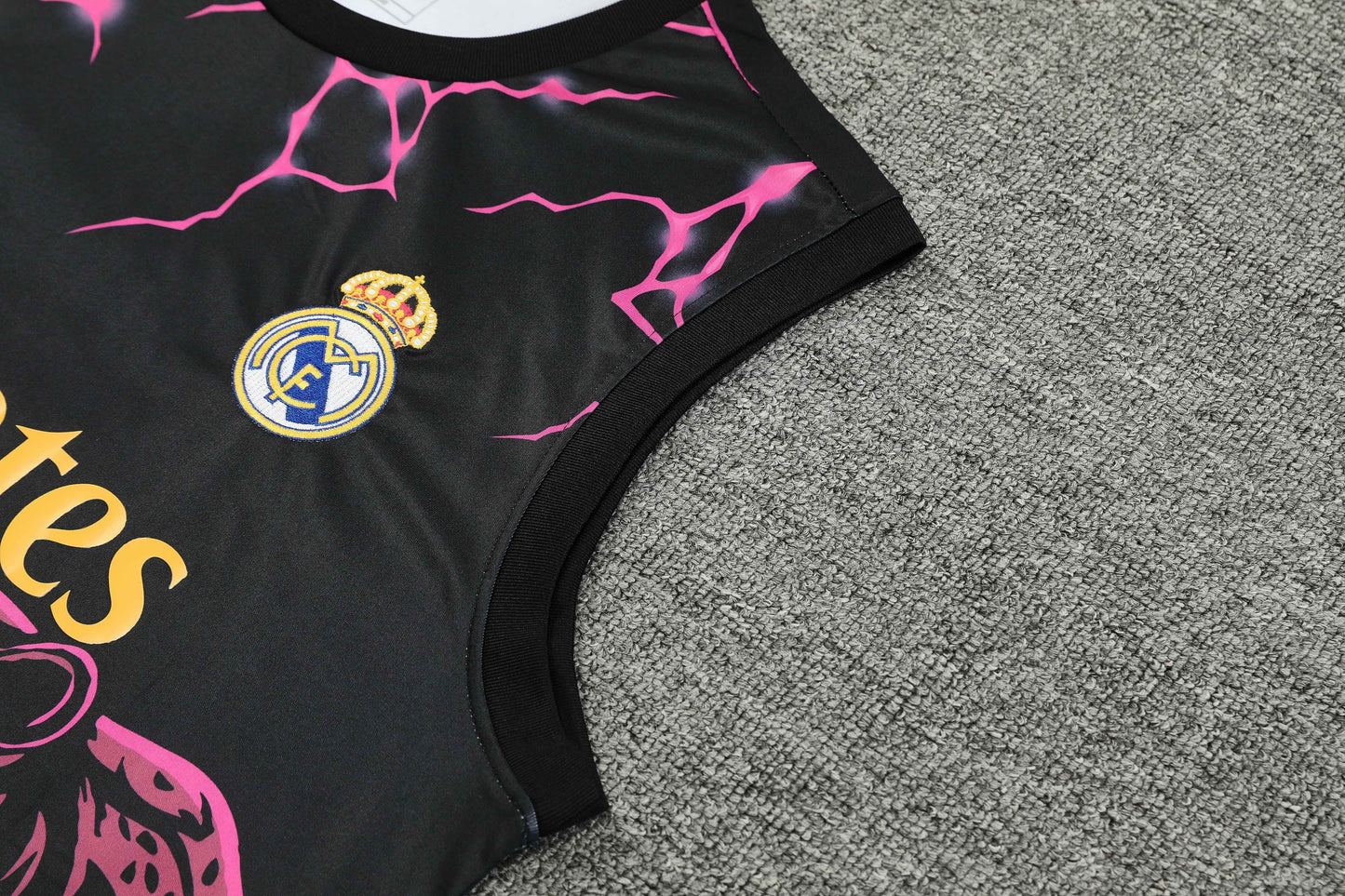 Real Madrid 2024/25 Training Vest Tracksuit (pink panther)