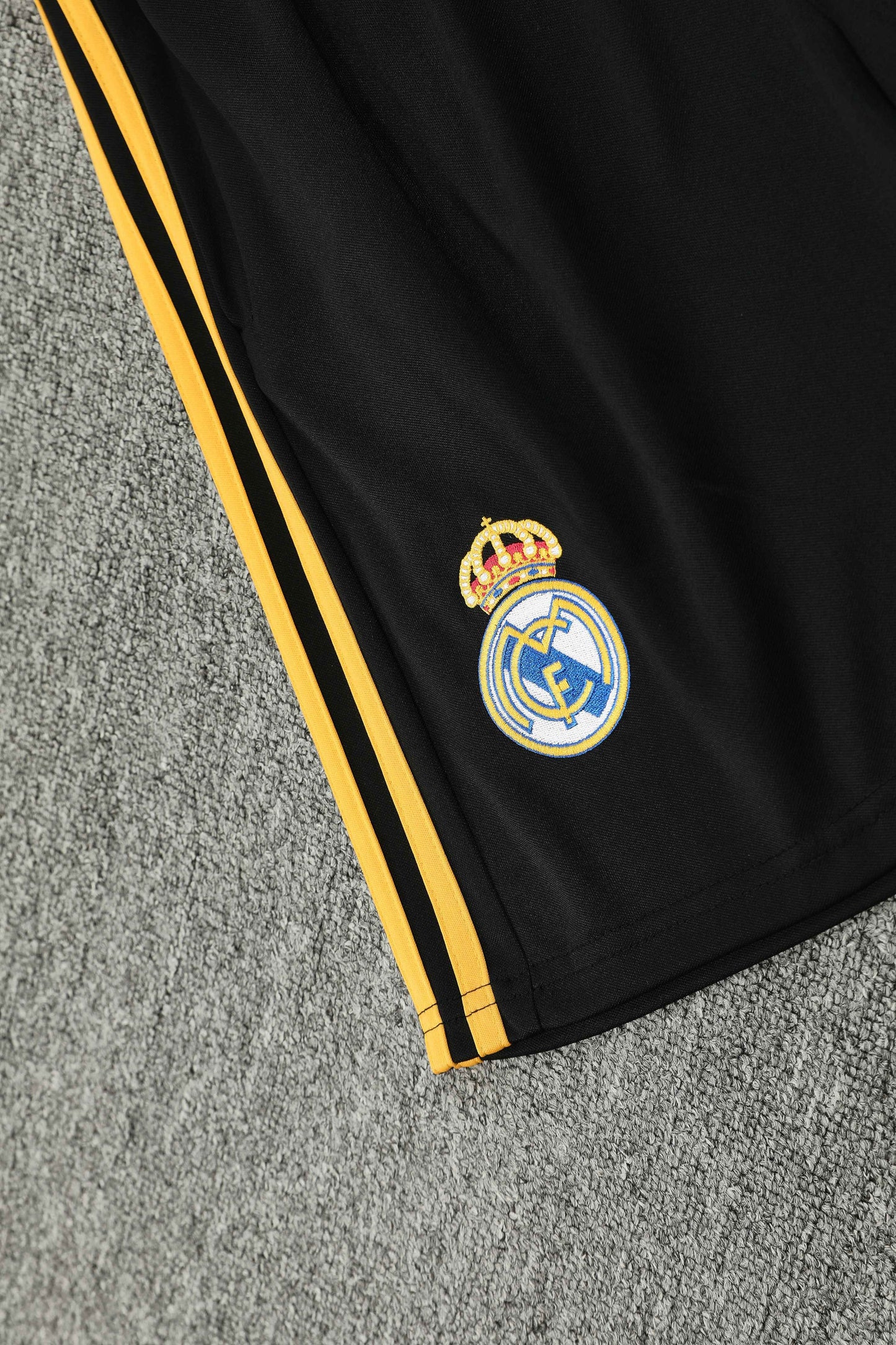Real Madrid 2024/25 Training Vest Tracksuit (pink panther)
