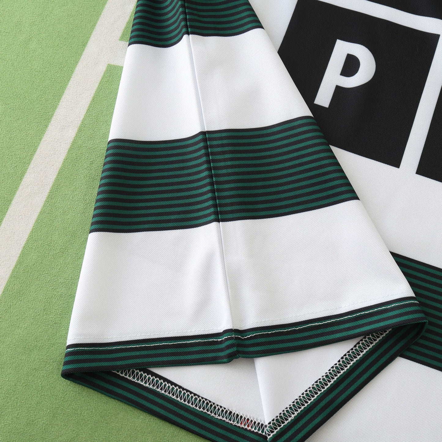 Sporting CP 2001/02 Longsleeved Home Jersey - Retro Edition