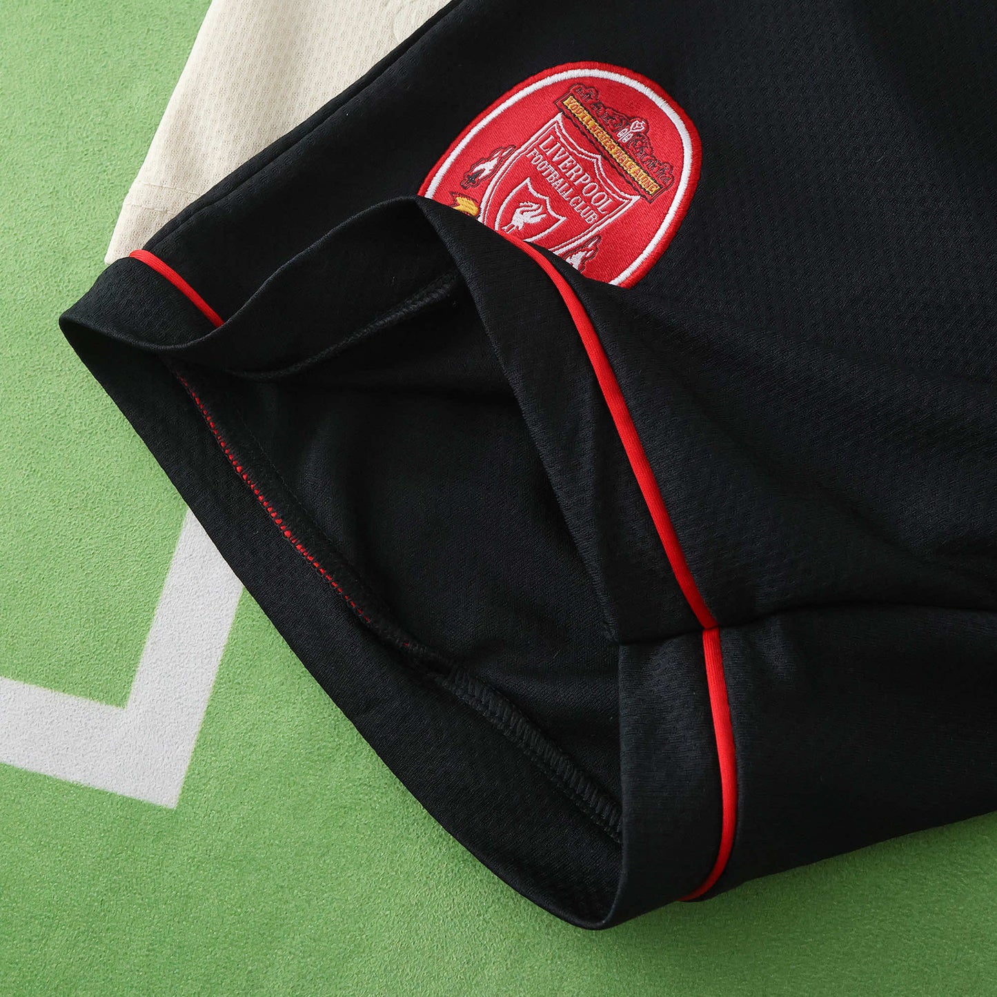 Liverpool 1995/96 Away Kit - Retro Edition (Kids)