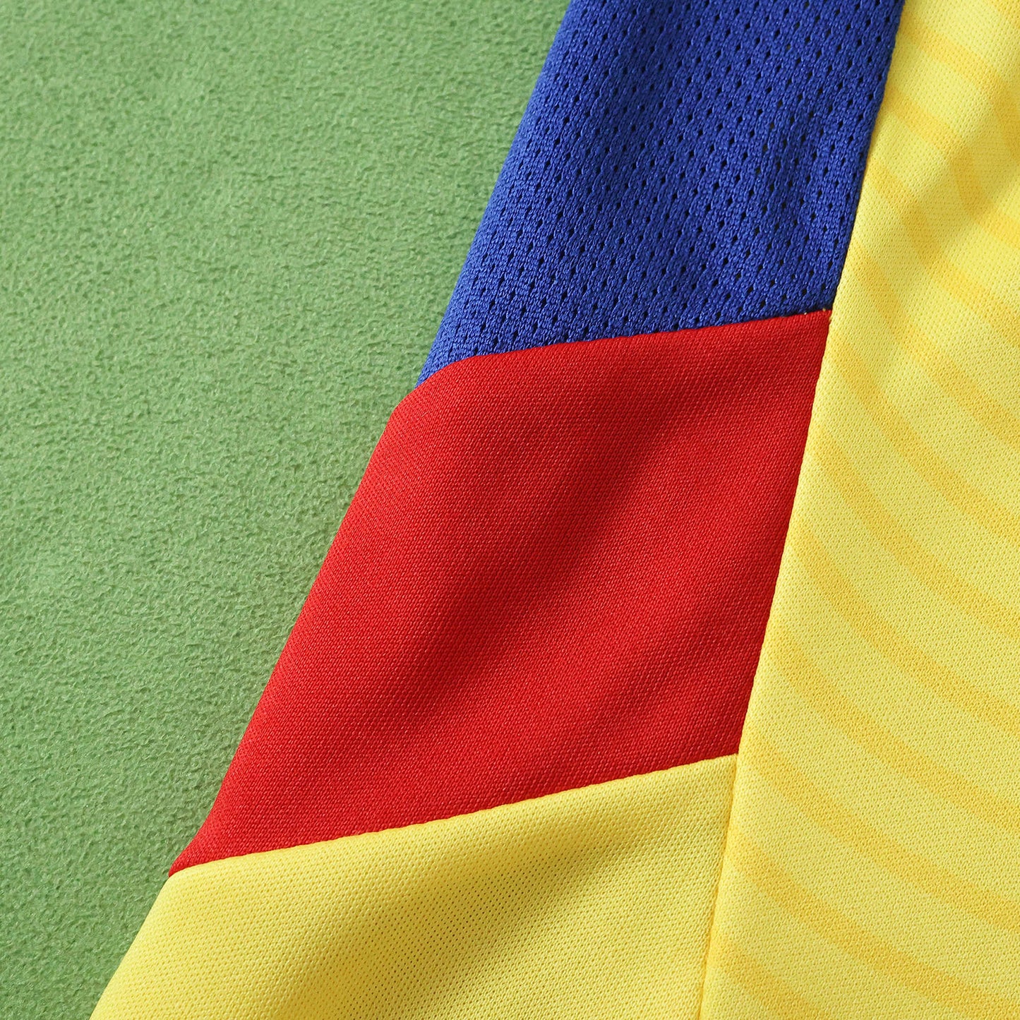 Romania 2025/26 Home Jersey - Fan Edition
