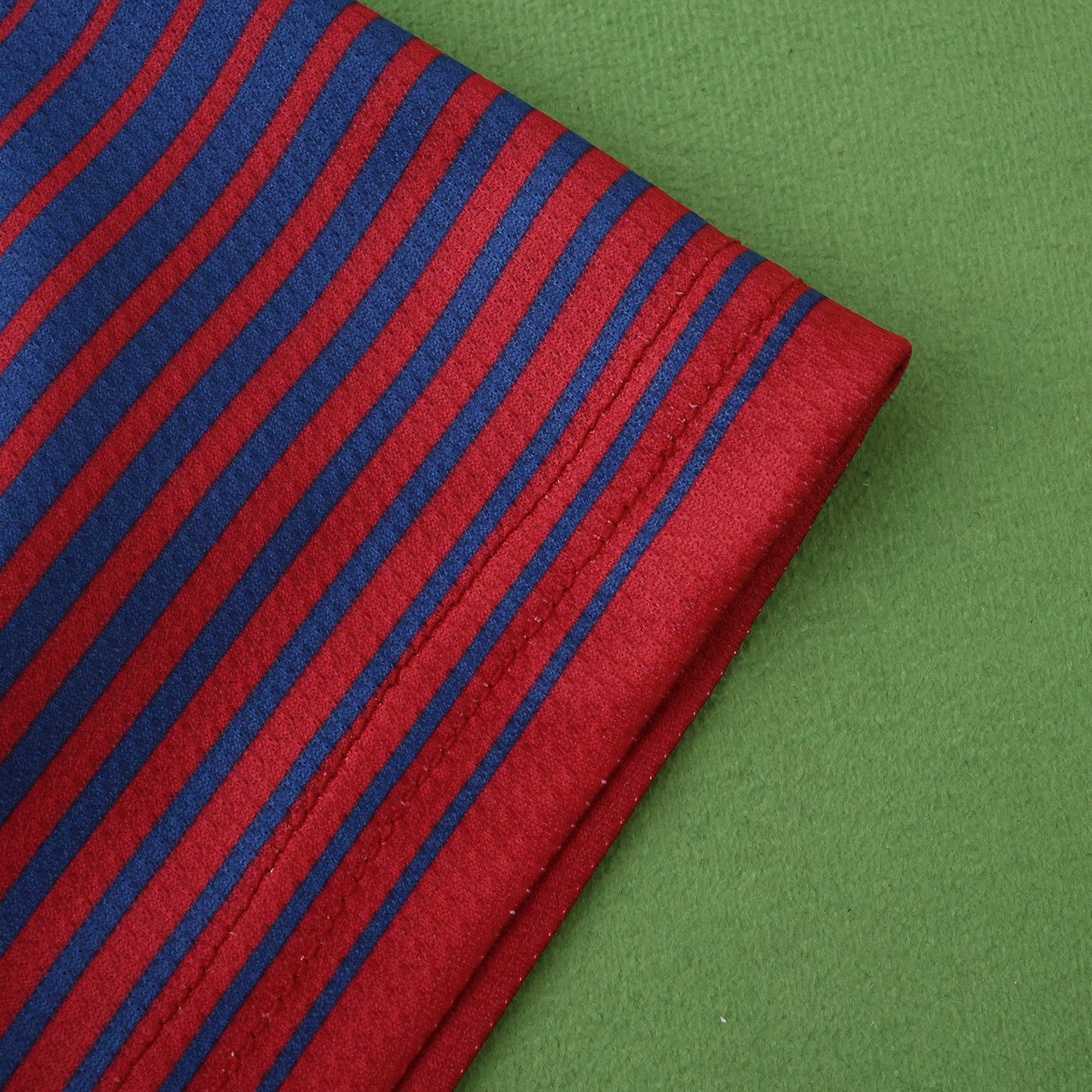 FC Barcelona 2013/14 Home Kit - Retro Edition (Kids) - The Jersey Vault