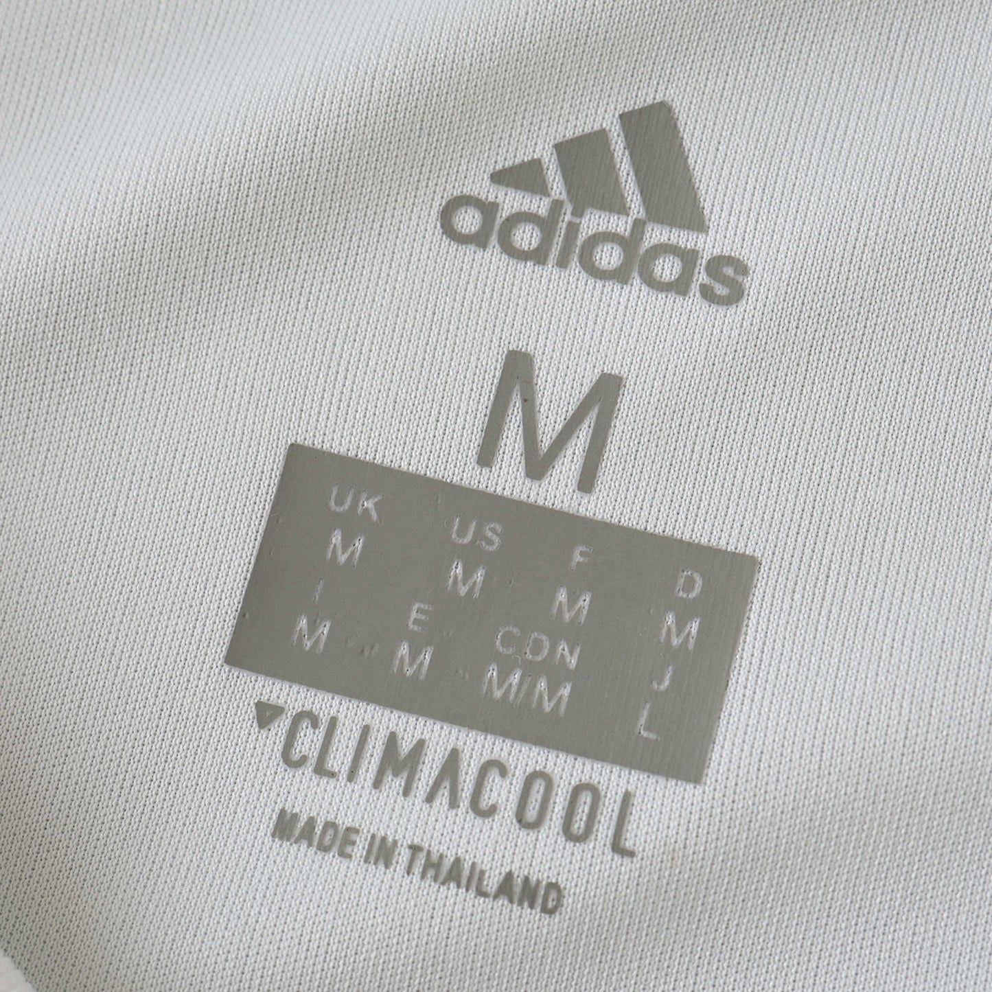 Real Madrid 2017/18 Longsleeved Home Jersey - Retro Edition - The Jersey Vault