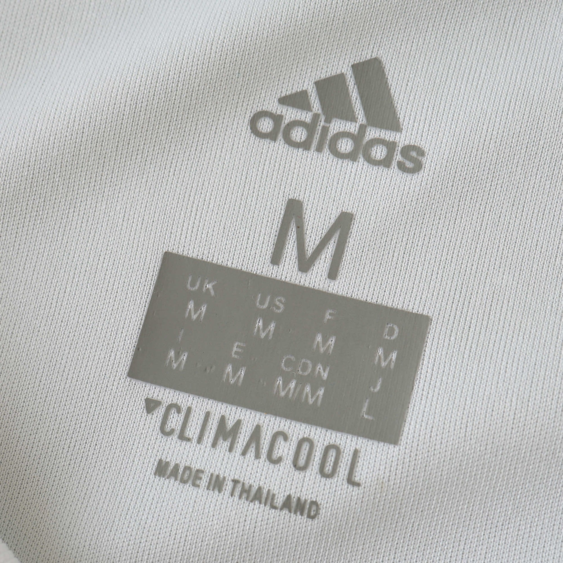 Real Madrid 2017/18 Longsleeved Home Jersey - Retro Edition - The Jersey Vault