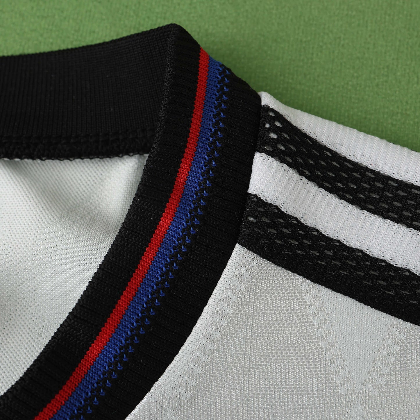 Bayern Munich 1997/98 Away Jersey - Retro Edition