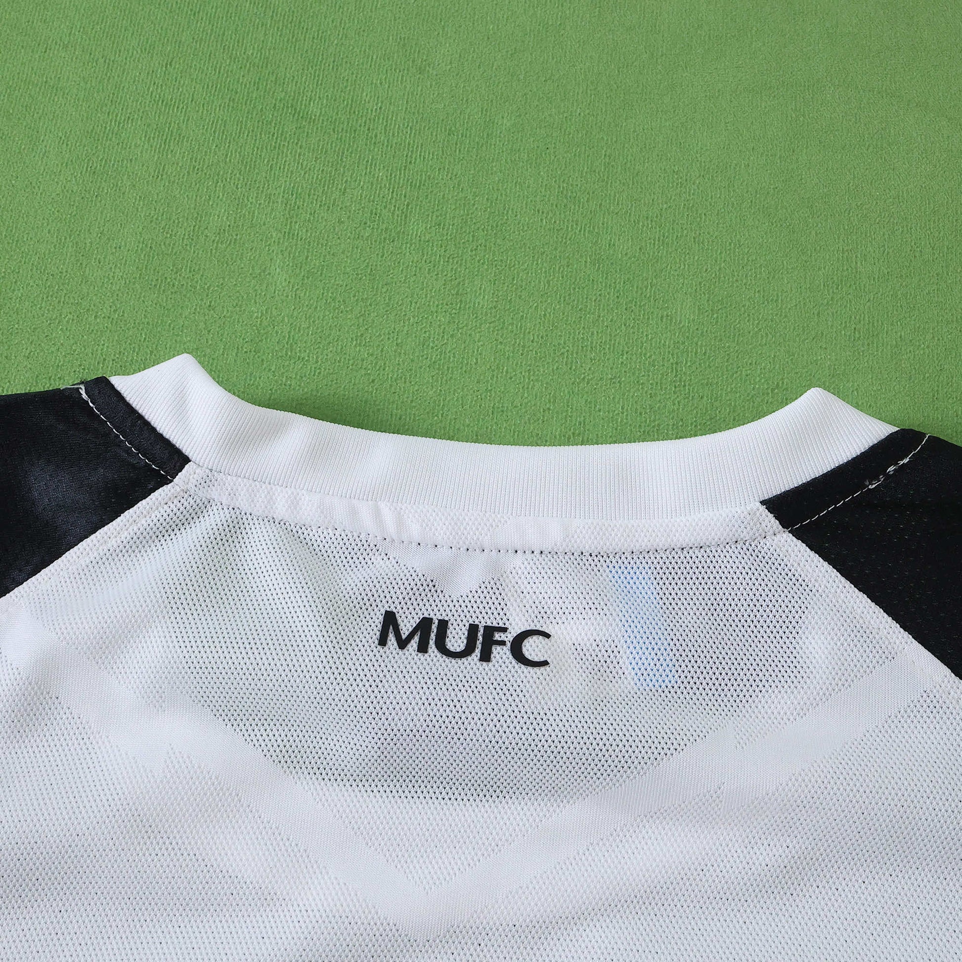 Manchester United 2010/11 Away Jersey - Retro Edition - The Jersey Vault