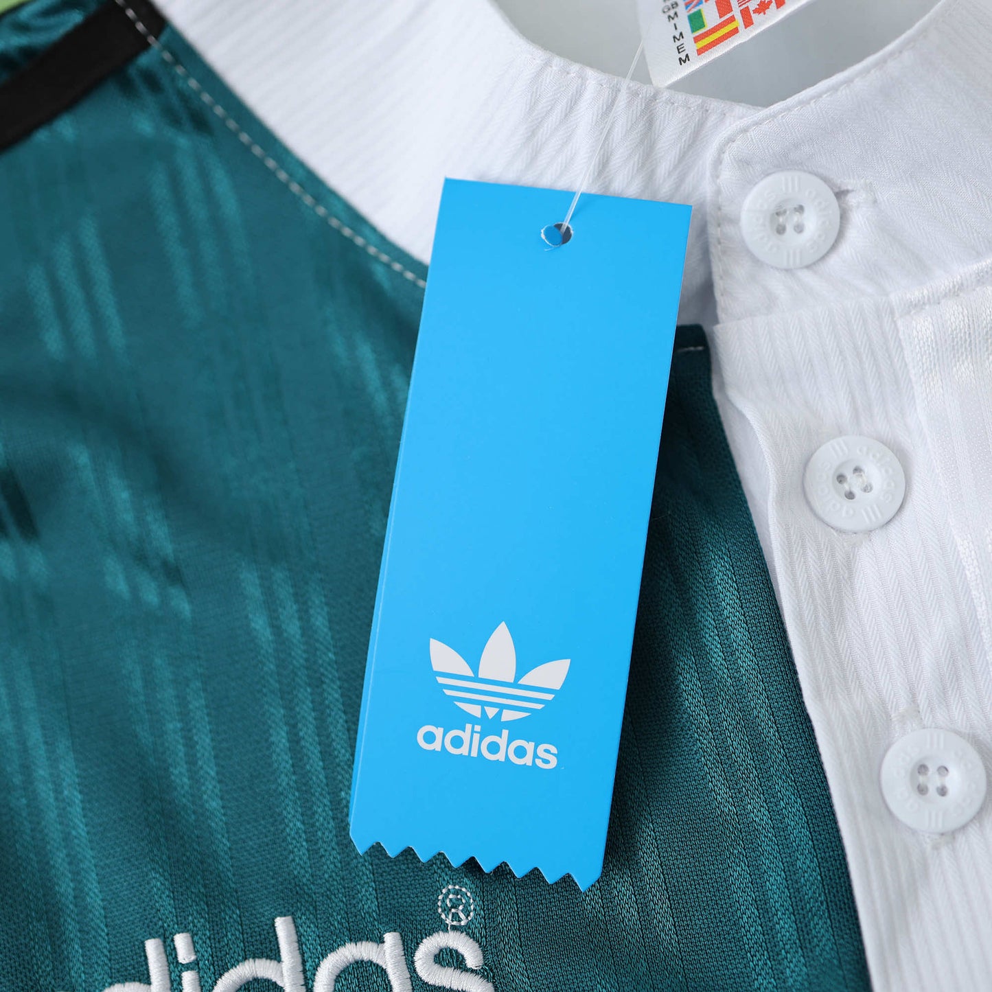 Liverpool 1995/96 Away Jersey - Retro Edition