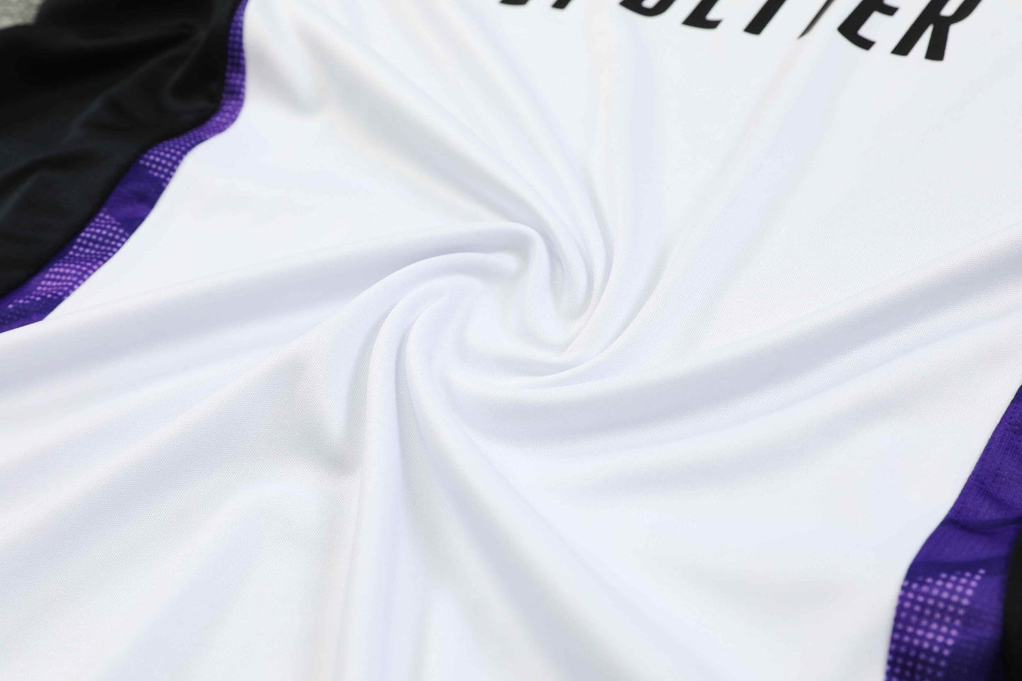 Real Madrid 2024/25 Training Vest Tracksuit (White)