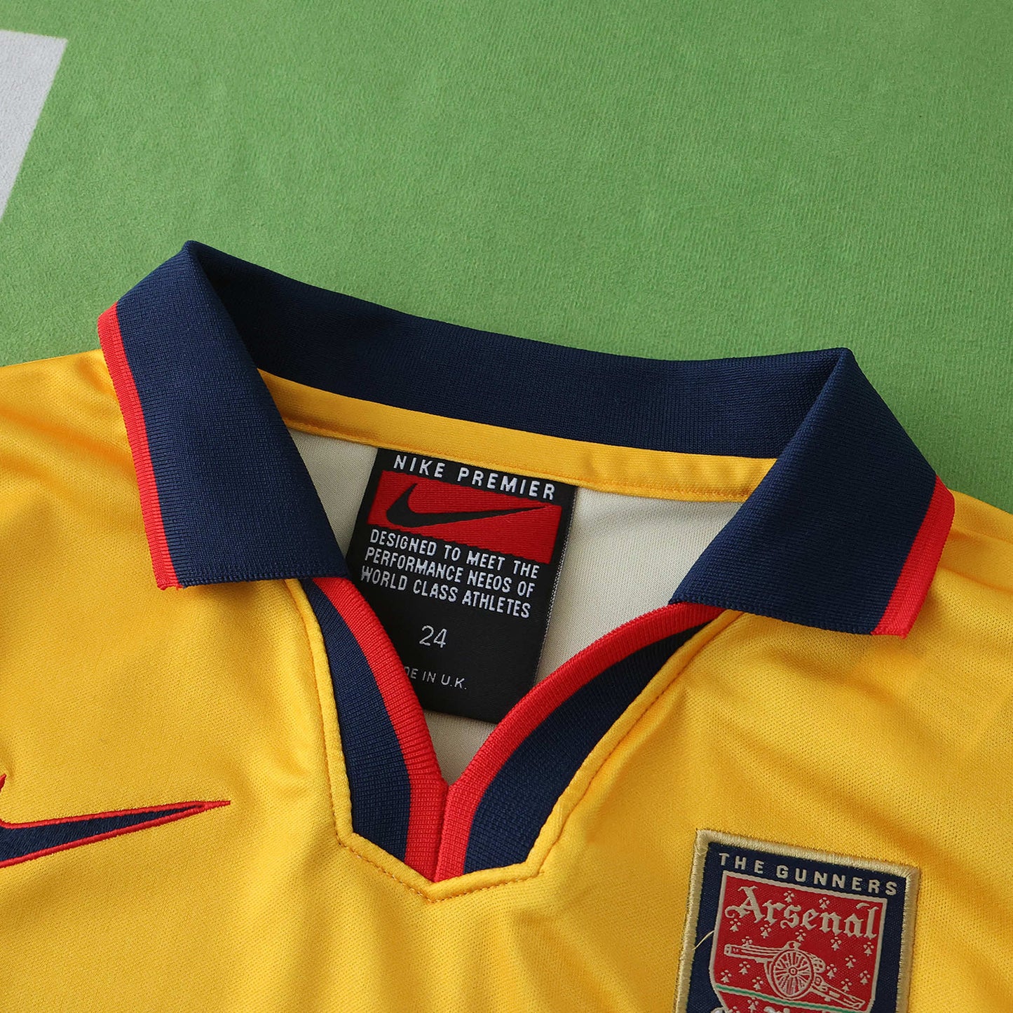 Arsenal 1997/98 Away Kit- Retro Edition (Kids)