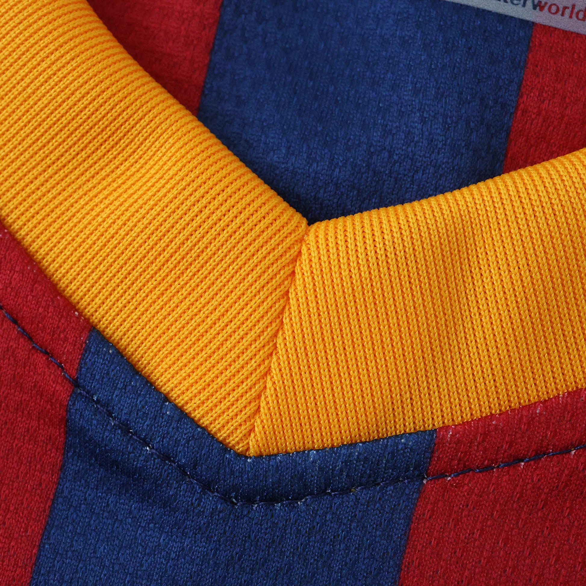 FC Barcelona 2013/14 Home Kit - Retro Edition (Kids) - The Jersey Vault