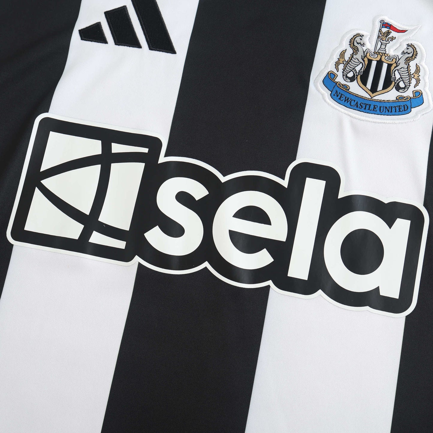 Newcastle United 2024/25 Home Jersey - Fan Edition