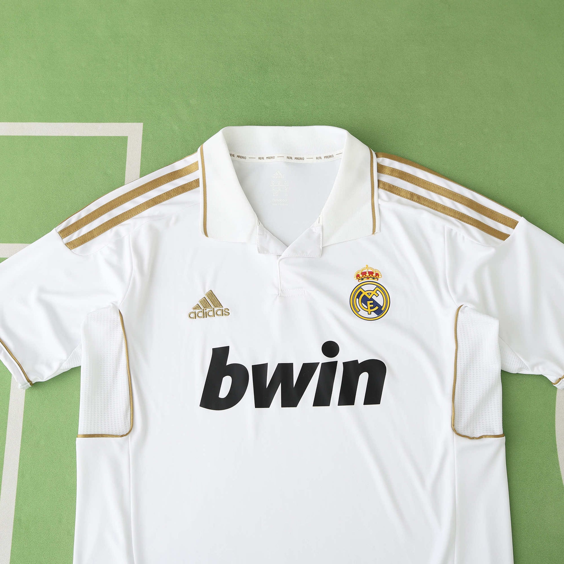Real Madrid 2011/12 Home Jersey - Retro Edition - The Jersey Vault