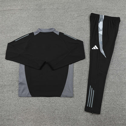 Italy 2024/25 Training Tracksuit (Black)