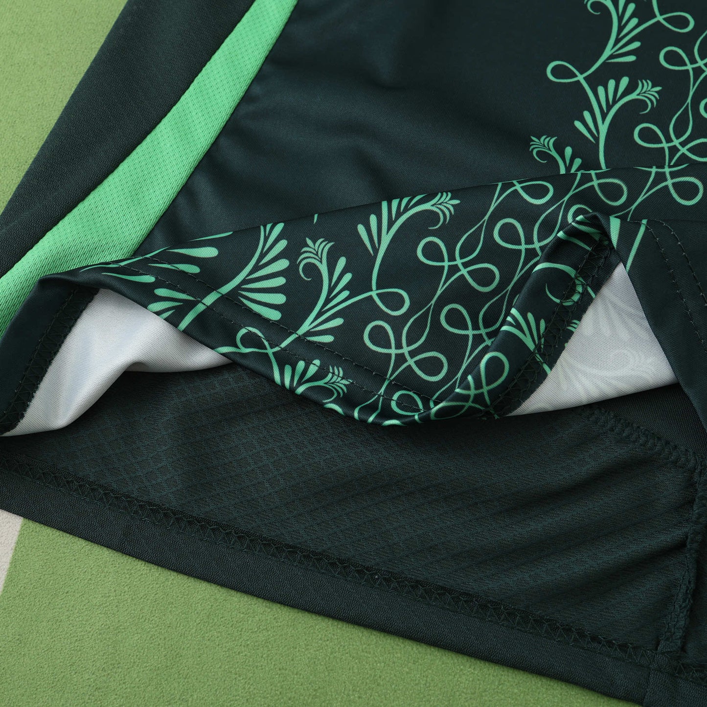 Algeria 2024/25 Away Jersey - Fan Edition