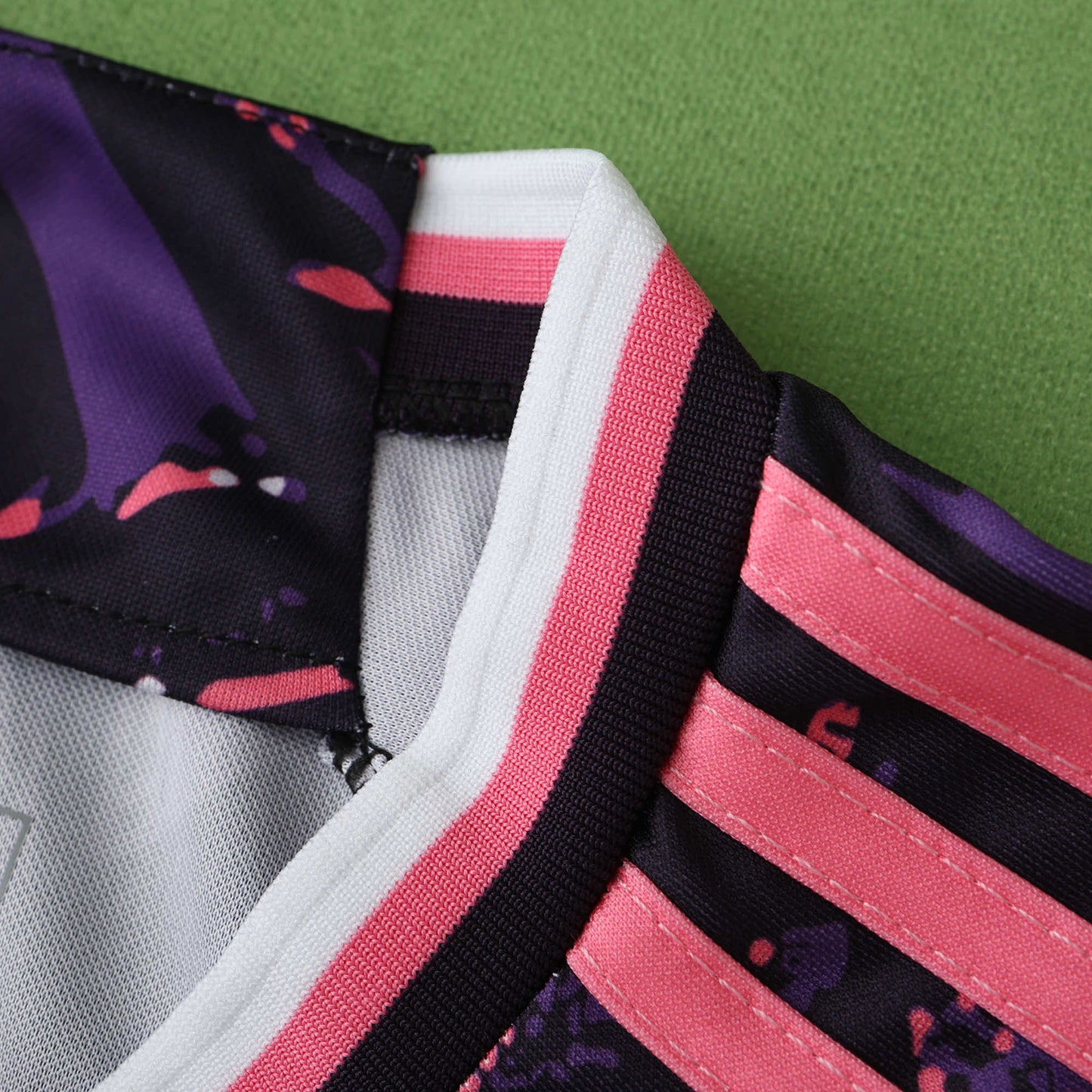 Real Madrid 2024/25 Orchid Jersey - Special Edition
