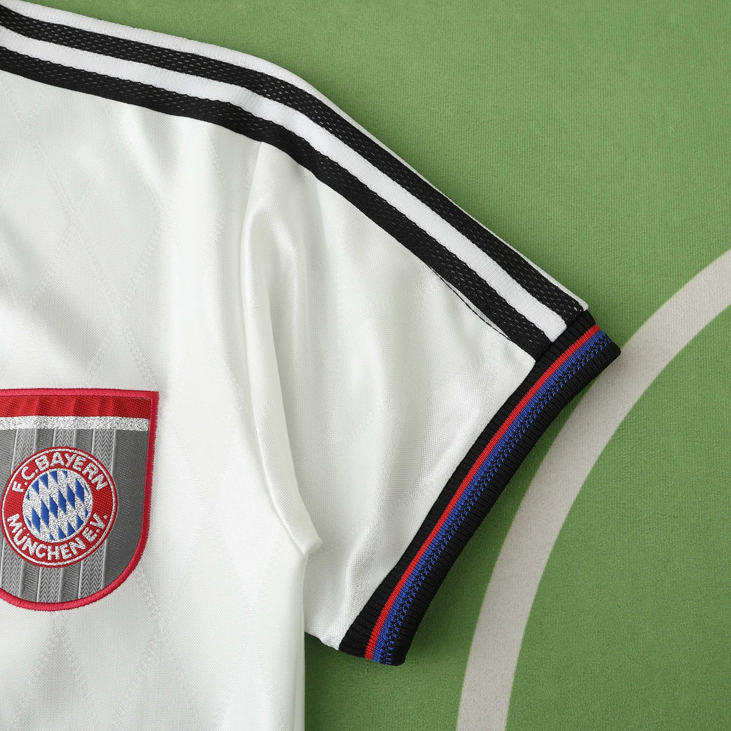 Bayern Munich 1997/98 Away Jersey - Retro Edition