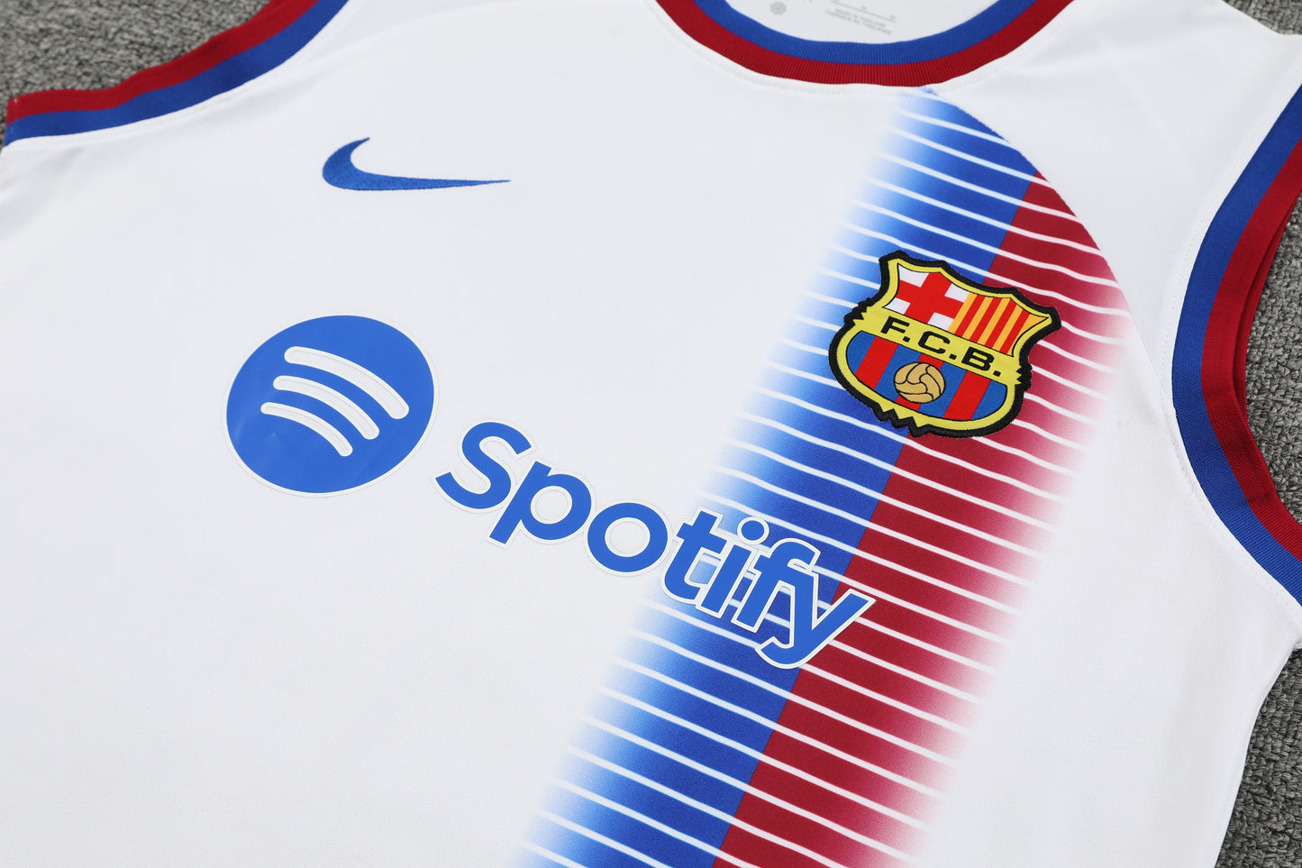 FC. Barcelona 2024/25 Training Vest Tracksuit (white )