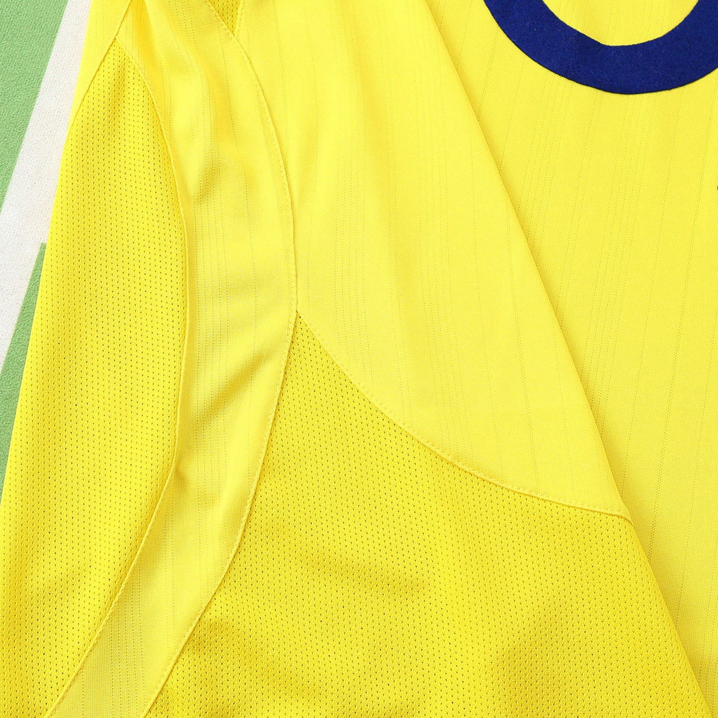 Arsenal 2004/05 Away Jersey - Retro Edition