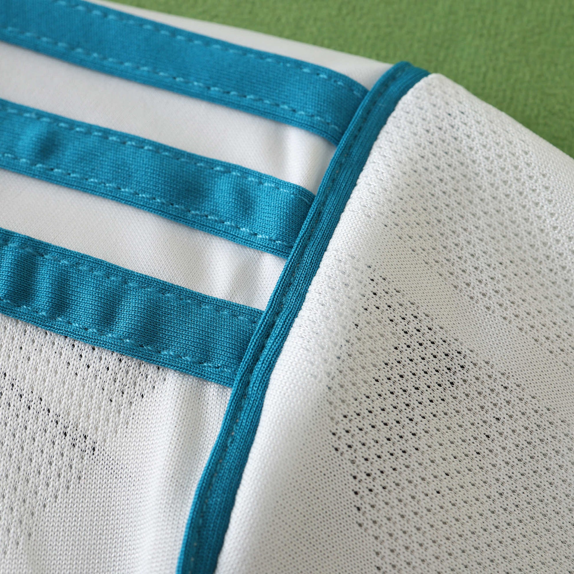 Real Madrid 2017/18 Longsleeved Home Jersey - Retro Edition - The Jersey Vault
