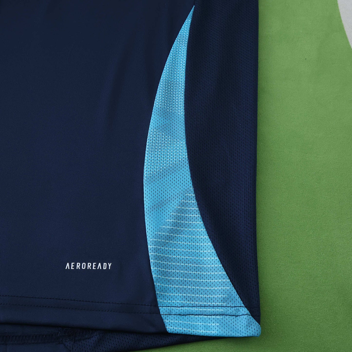 CR Flamengo 2025/26 Blue Training Jersey - Fan Edition