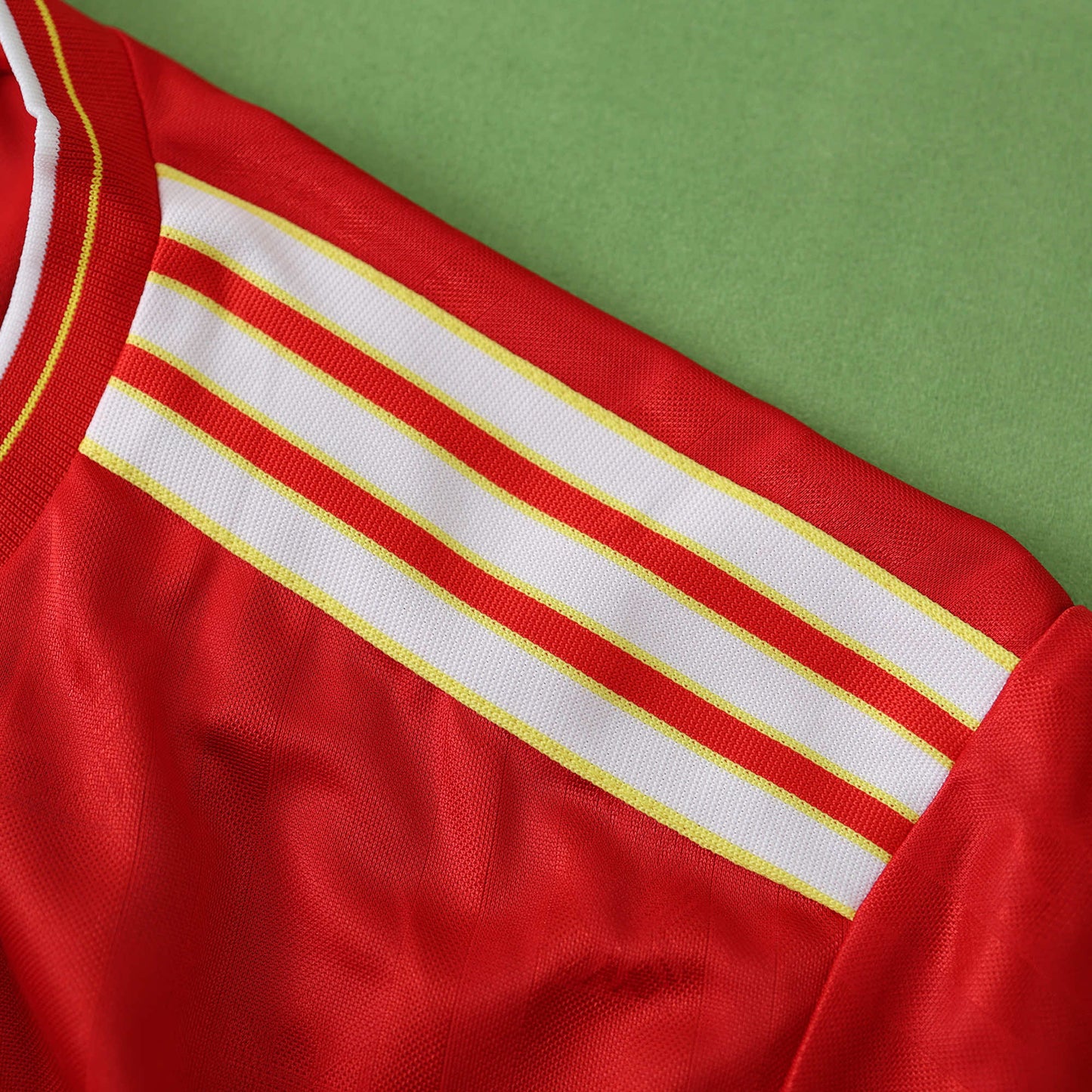 Liverpool 1985/86 Home Jersey - Retro Edition
