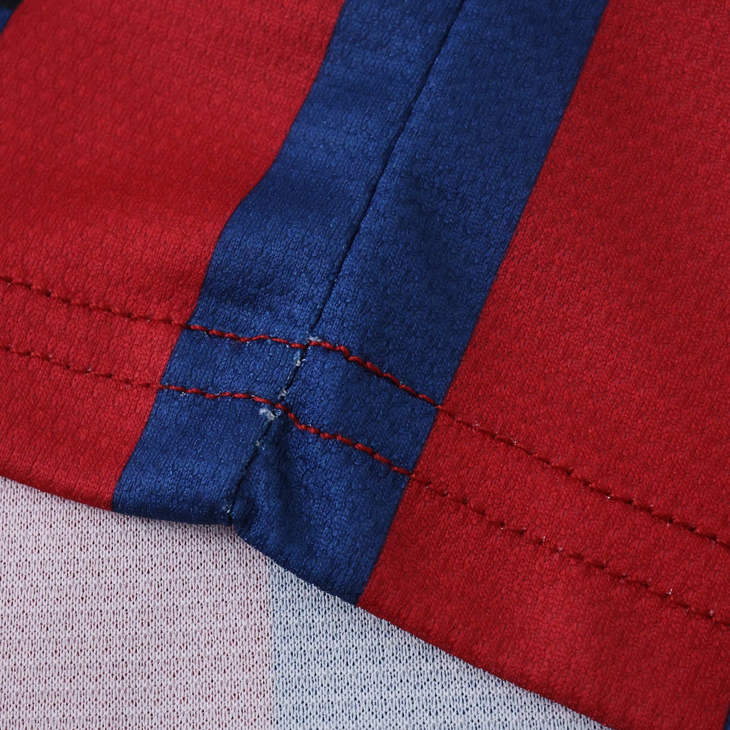 FC Barcelona 2013/14 Home Kit - Retro Edition (Kids) - The Jersey Vault