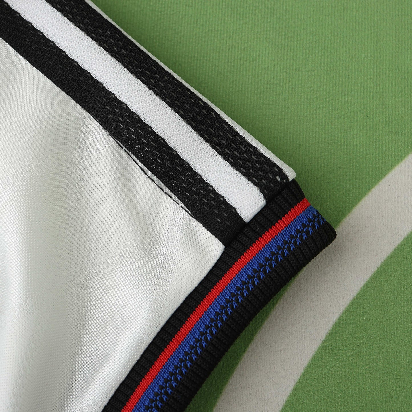 Bayern Munich 1997/98 Away Jersey - Retro Edition