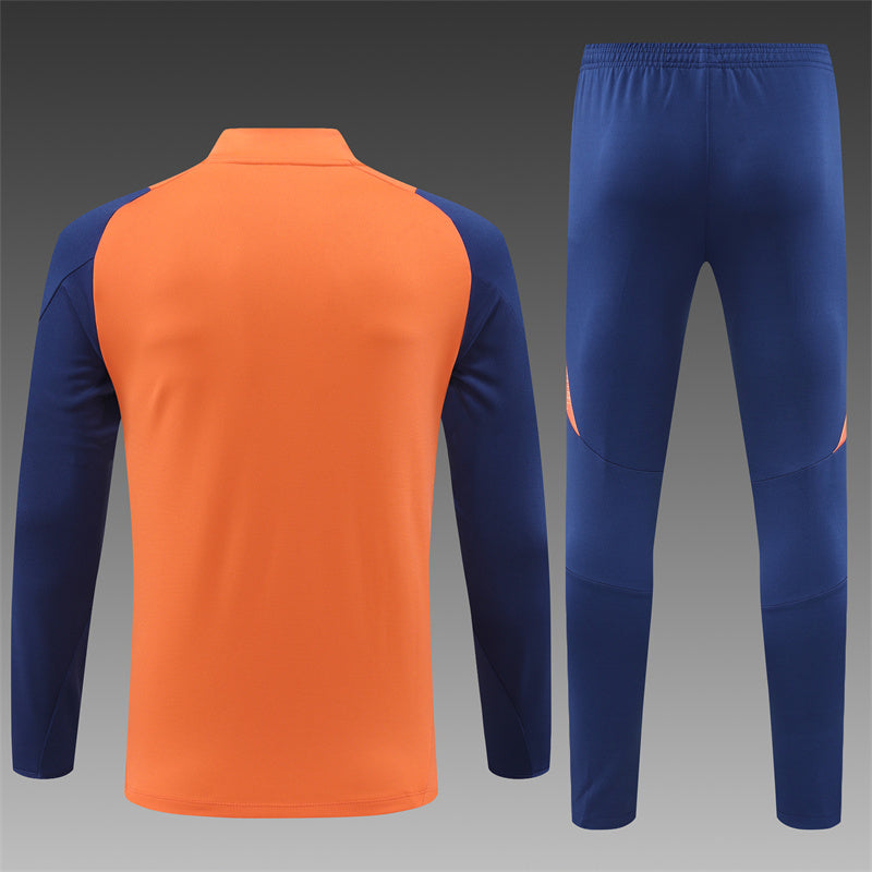 Manchester United 2024/25 Training Tracksuit (Orange)