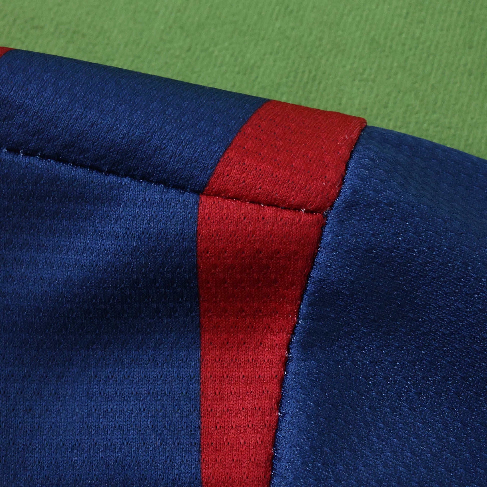 FC Barcelona 2013/14 Home Kit - Retro Edition (Kids) - The Jersey Vault