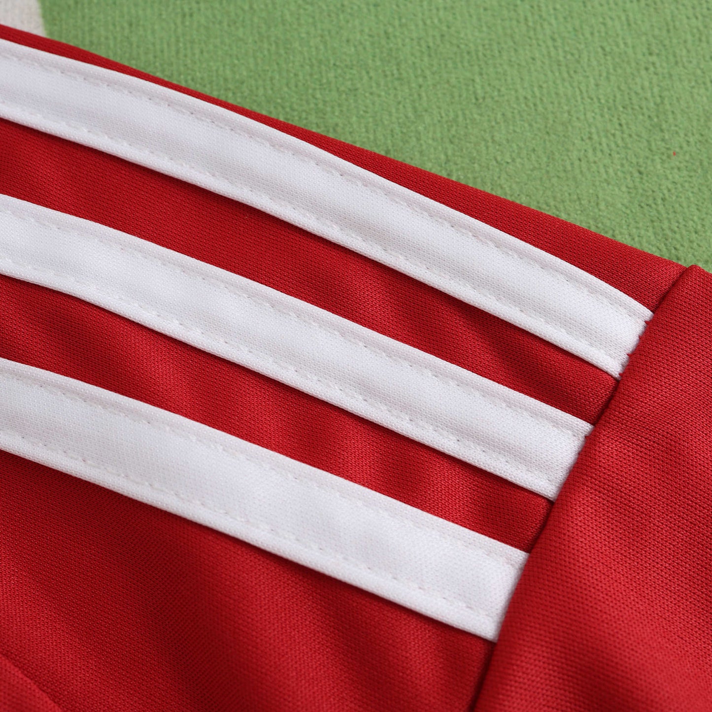 Manchester United 2024/25 Home Kit - Fan Edition (Kids)