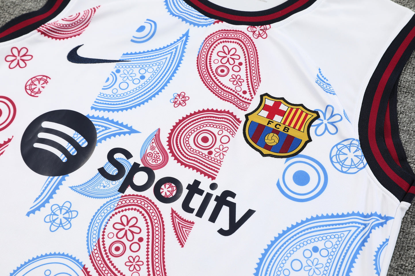 FC. Barcelona 2024/25 Training Vest Tracksuit (white 2)