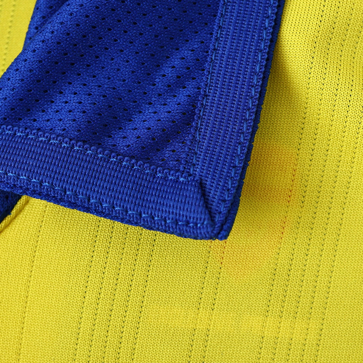 Arsenal 2004/05 Away Jersey - Retro Edition