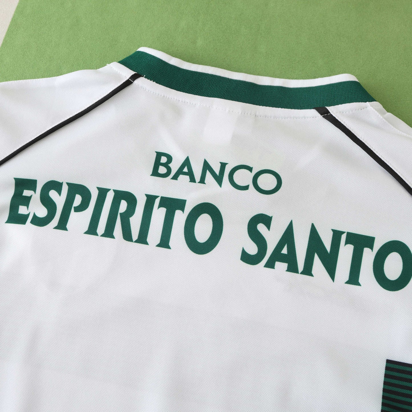 Sporting CP 2001/02 Longsleeved Home Jersey - Retro Edition