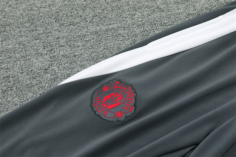 Manchester United 2024/25 Training Tracksuit (Grey)