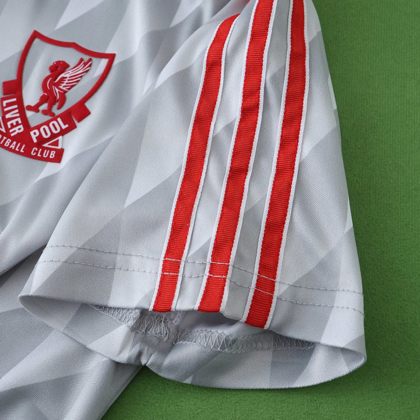 Liverpool 1989/90 Away Kit - Retro Edition (Kids)