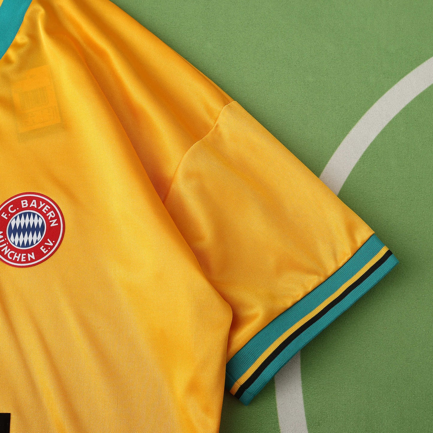 Bayern Munich 1993/94 Away Jersey - Retro Edition