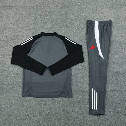 Manchester United 2024/25 Training Tracksuit (Grey)