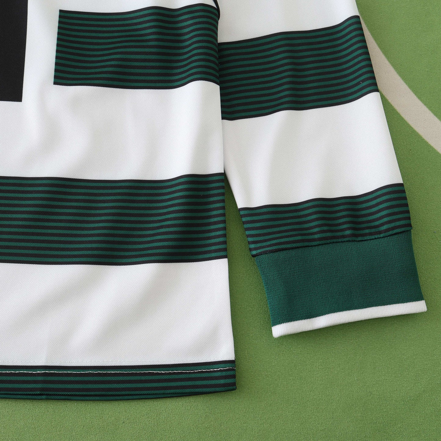 Sporting CP 2001/02 Longsleeved Home Jersey - Retro Edition