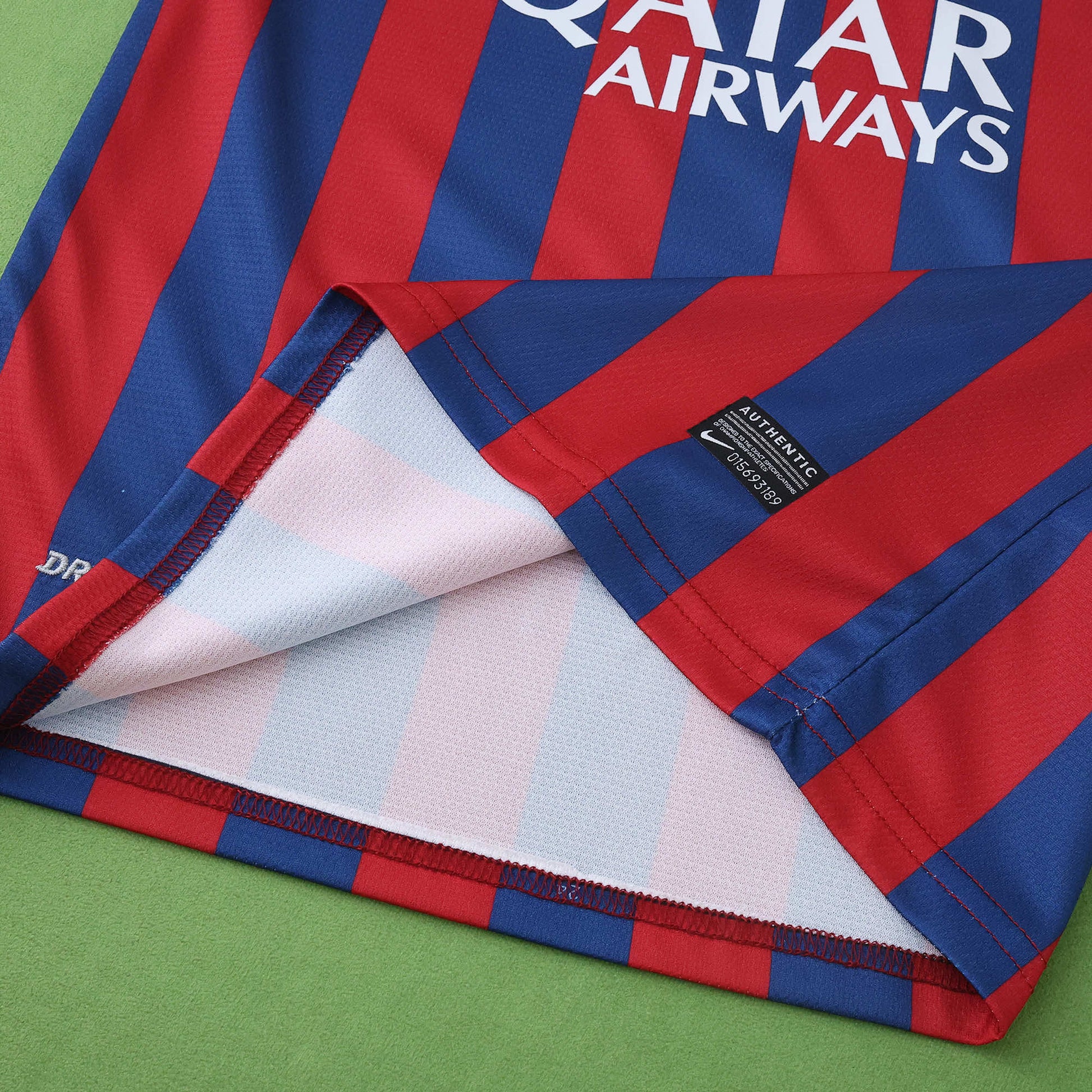 FC Barcelona 2013/14 Home Kit - Retro Edition (Kids) - The Jersey Vault
